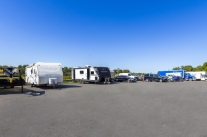 Devon Self Storage - 9139 - Lemay Ferry - Photo 4