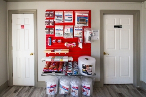 Devon Self Storage - 9106 - Loy Lake - Photo 5