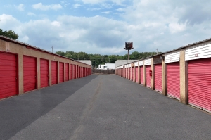 Devon Self Storage - 9117 - Getwell - Photo 4