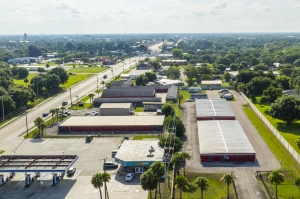 Devon Self Storage - 9164 - Okeechobee - Photo 8