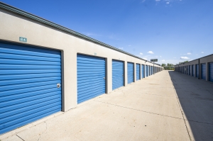 Devon Self Storage - 9120 - Milwaukee - Photo 2