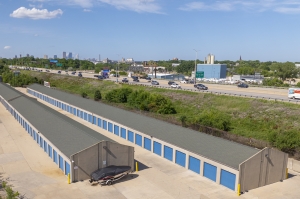 Devon Self Storage - 9120 - Milwaukee - Photo 3