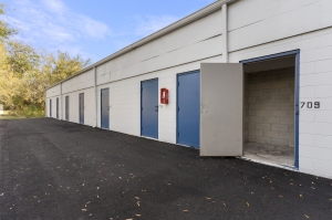 Plant Saver Storage - Photo 2