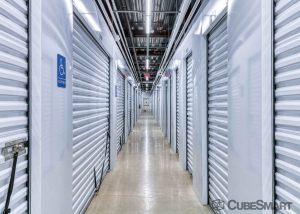 CubeSmart Self Storage - TX San Antonio Vance Jackson Rd - Photo 4