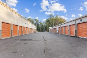 Public Storage - Suwanee - 700 Northbrook Pkwy - Photo 2