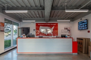 Public Storage - Hollywood - 910 S Dixie Hwy - Photo 3