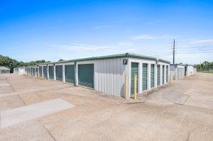 US Storage Centers - Clarksville - Parkway - Photo 6