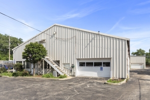 US Storage Centers - Wilmette - Wilmette - Photo 2