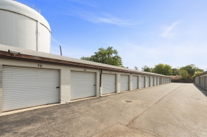US Storage Centers - Wilmette - Wilmette - Photo 4