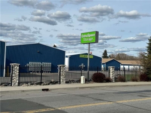 Extra Space Storage - 7598 - Otis Orchards - Wellesley Ave - Photo 6