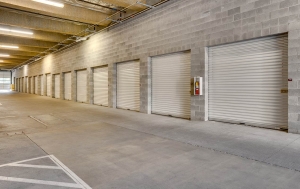 SecureSpace Self Storage Portland 16th - Photo 4