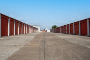 Public Storage - Houston - 9333 S Main St - Photo 2