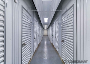 CubeSmart Self Storage - TX Converse Kittyhawk Rd - Photo 4