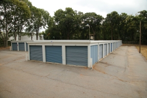 Top Dog Storage - East - Photo 3