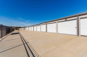 New Frontier Self Storage - Conway - Photo 3