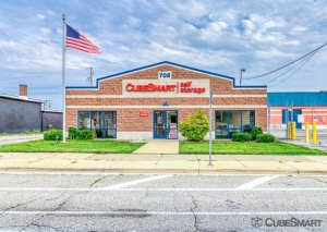 CubeSmart Self Storage - MI Lansing E Cesar Chavez Ave - Photo 4