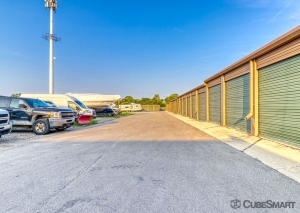 CubeSmart Self Storage - MI Rochester Hill Livernois Rd - Photo 3