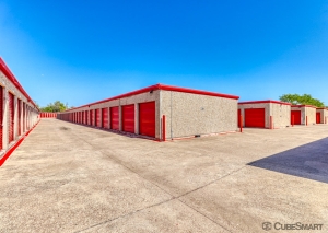 CubeSmart Self Storage - TX Fort Worth River Oaks Blvd - Photo 7