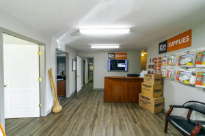 Mini Mall Storage - Hot Springs - Files Rd. - Photo 8