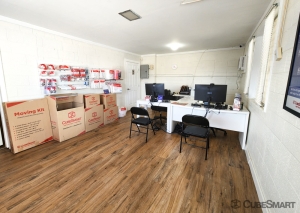 CubeSmart Self Storage - TX Seguin W Kingsbury St - Photo 2