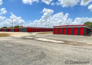 CubeSmart Self Storage - TX Seguin TX 46 - Photo 4