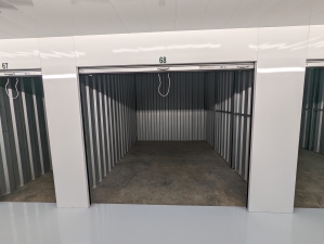 Ample Storage Newton - Photo 5