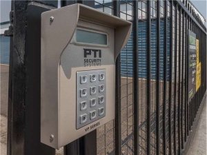 Extra Space Storage - 7516 - North Highlands - 3045 Elkhorn Blvd - Photo 2