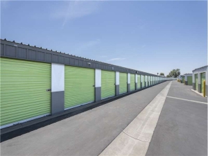 Extra Space Storage - 1273 - Sacramento - Franklin Blvd - Photo 4