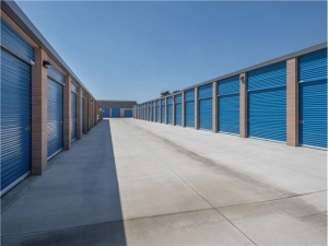 Extra Space Storage - 7049 - Goleta - Discovery Dr - Photo 4
