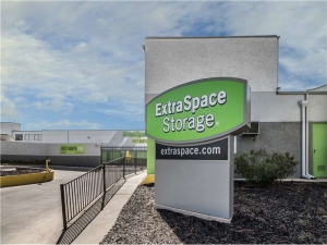 Extra Space Storage - 1487 - Santa Maria - Farnel Rd