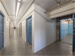 Extra Space Storage - 1806 - Tucson - No Tucson Blvd - Photo 5