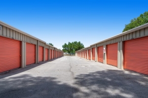 Public Storage - Belleview - 13425 SE County Highway 484 - Photo 2