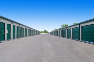 Public Storage - Ocklawaha - 12380 SE Hwy 464 - Photo 2
