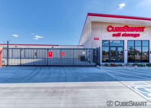 CubeSmart Self Storage - 2925 West Overton Road - Photo 1