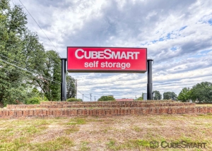 CubeSmart Self Storage - 3115 South Lake Drive - Photo 2