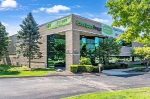 Extra Space Storage - 7802 - Shelby Township - Shelby Pkwy - Photo 6