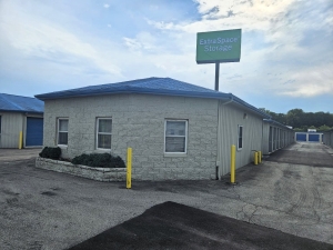 Extra Space Storage - 2100 - Edinburgh - Hartman Dr