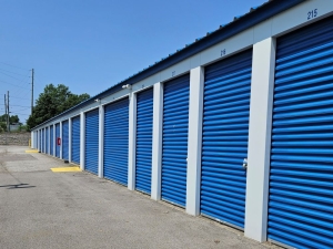 Extra Space Storage - 2108 - North Vernon - N State Highway 7 - Photo 4