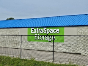 Extra Space Storage - 2108 - North Vernon - N State Highway 7 - Photo 6