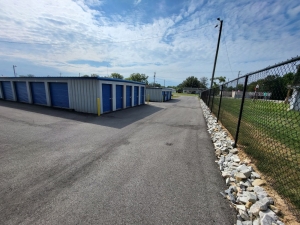 Extra Space Storage - 2113 - Bicknell - 11th St - Photo 5