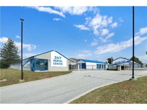 Extra Space Storage - 2145 - North Vernon - Walnut St - Photo 3