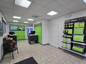 Extra Space Storage - 8201 - Bloomington - W Jonathan Dr - Photo 7