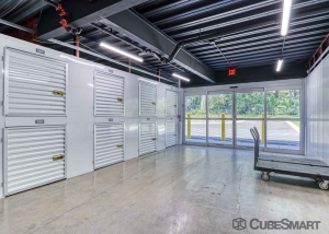 CubeSmart Self Storage - 807 High Road - Photo 3