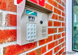 CubeSmart Self Storage - FL Venice Executive Drive - Photo 5