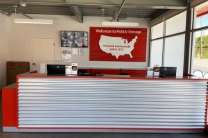 Public Storage - North Hollywood - 10810 Vanowen Street - Photo 2