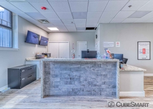 CubeSmart Self Storage - MI Kalamazoo Cobb Ave - Photo 7