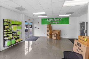 Extra Space Storage - 7974 - Medley - South River Dr - Photo 3