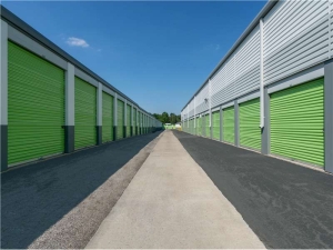 Extra Space Storage - 1395 - Indianapolis - Southport Rd-Kildeer Dr - Photo 4