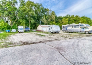 CubeSmart Self Storage WI Kenosha Sheridan Rd - Photo 6