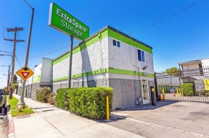 Extra Space Storage - 1979 - Panorama City - Van Nuys Blvd